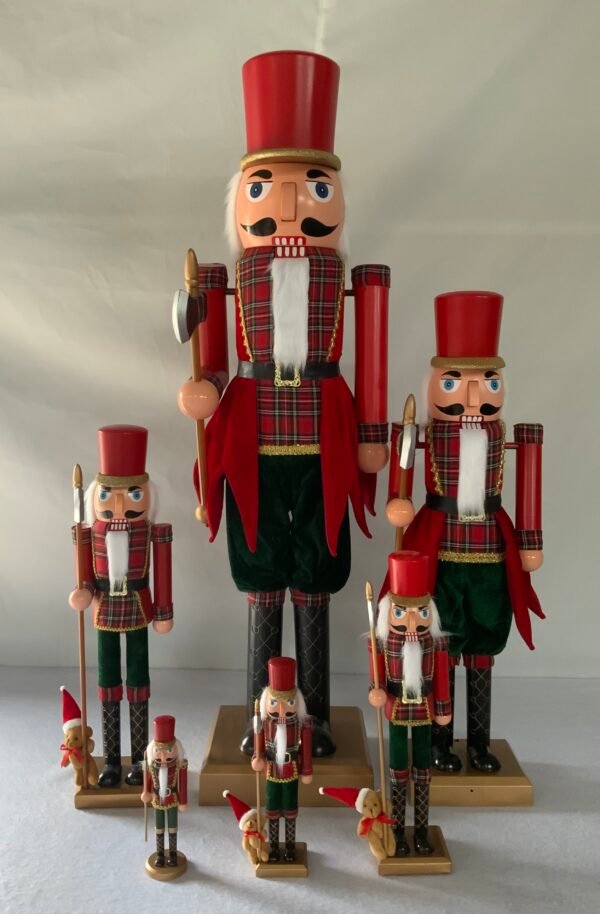 Navidad 160cm Musical Animated Nutcracker Christmas Decoration - Image 3