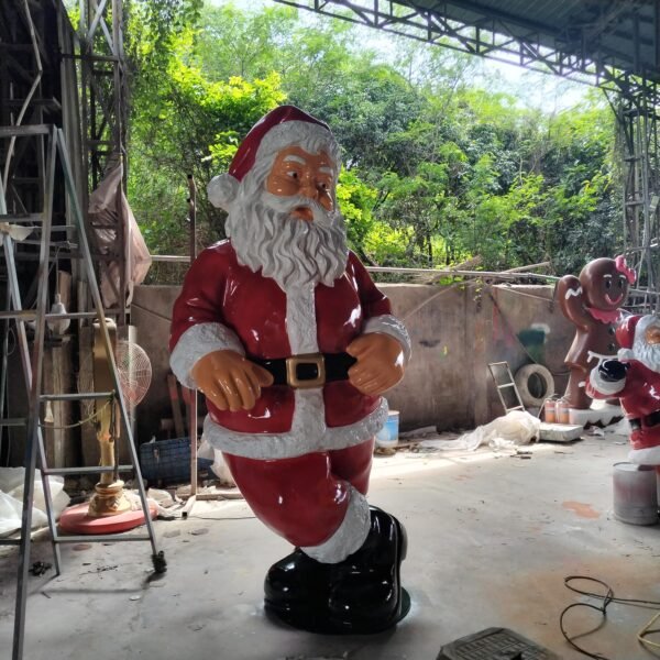 Life Size Santa Claus Outdoor Giant Christmas Santa - Image 3