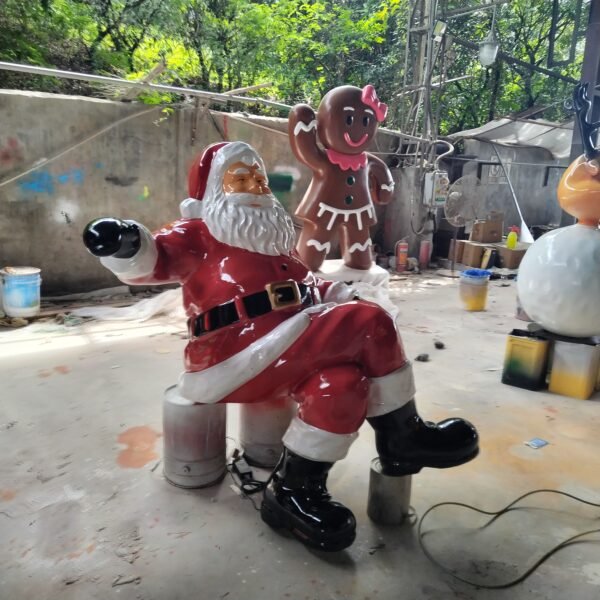 Life Size Santa Claus Outdoor Giant Christmas Santa - Image 4