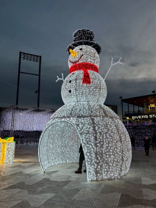 Christmas Snowman Arch Motif Light Christmas Decorations with Tinsel - Image 3