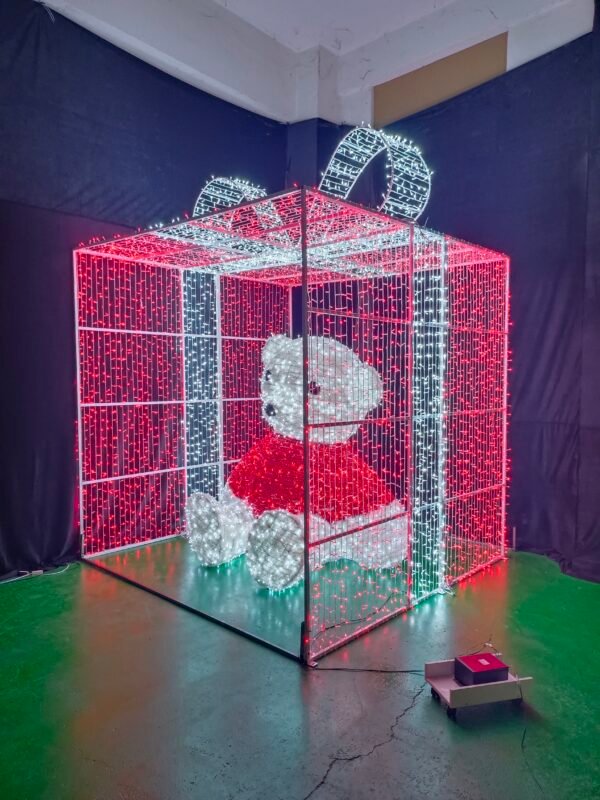 3d Led Gift Box Holiday Christmas Motif Light with Tinsel - Image 3