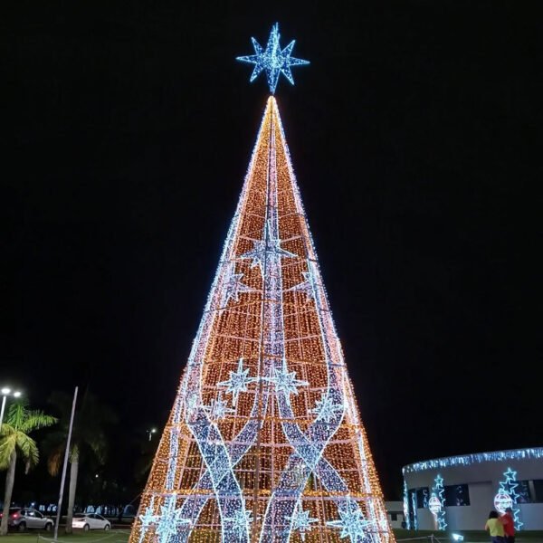 3D Outdoor Christmas Tree Lighted Decorative Christmas Decorations - Image 5