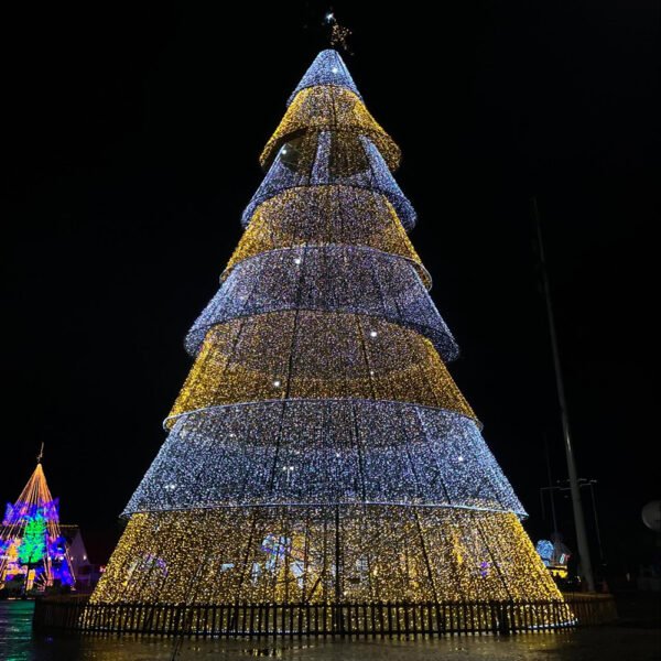 3D Outdoor Christmas Tree Lighted Decorative Christmas Decorations - Image 4