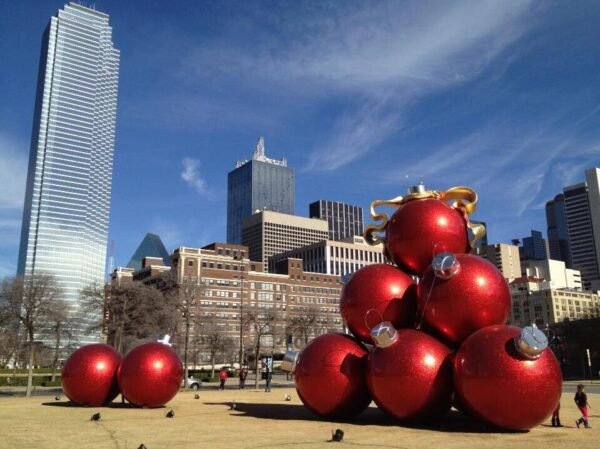 Outdoor Commercial Christmas Fiberglass Decorations Life Size Resin Giant Large Christmas Ball Bauble Ornaments Stack - Image 8