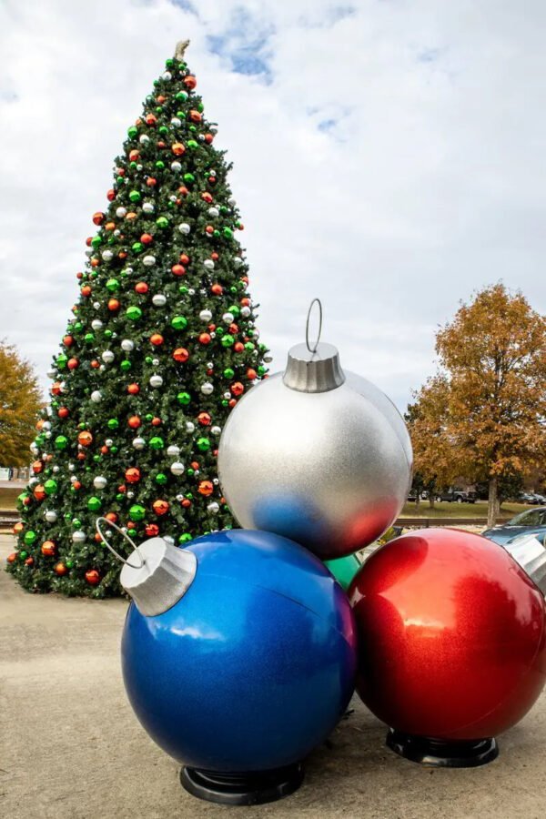 Outdoor Commercial Christmas Fiberglass Decorations Life Size Resin Giant Large Christmas Ball Bauble Ornaments Stack - Image 7