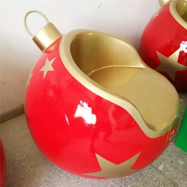 Commercial Display Seats Fiberglass Resin Status Outdoor Christmas Decorations Large Hotel Chairs Christmas Ball Seat